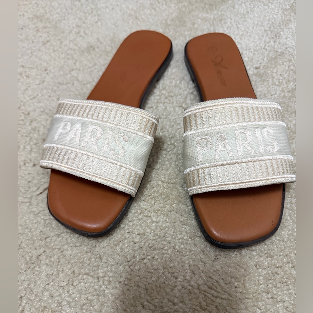 Amazon Cream Embroidered Slide Sandals with Tan Footbed